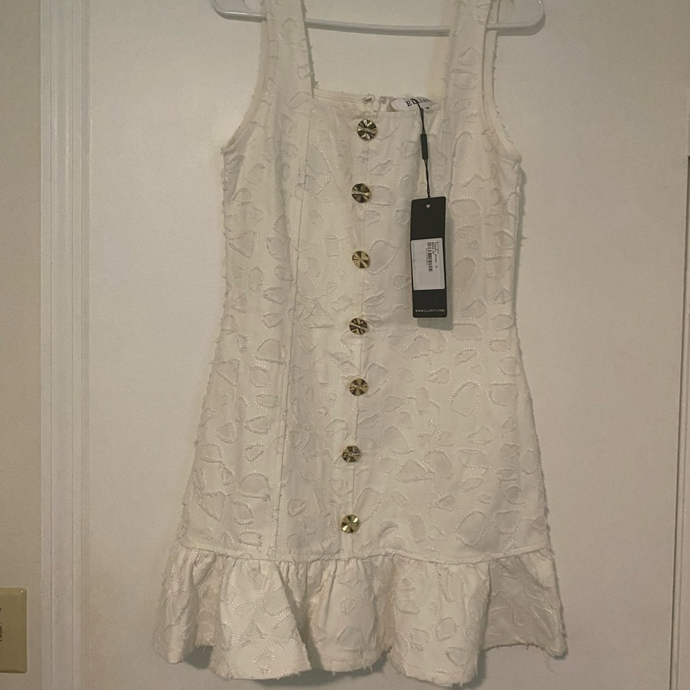 Elliatt Tender Dress. White Textured Faux Button-Down Dress. Retails at $253